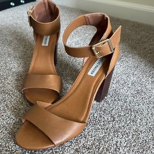 Steven Madden Camel Heels